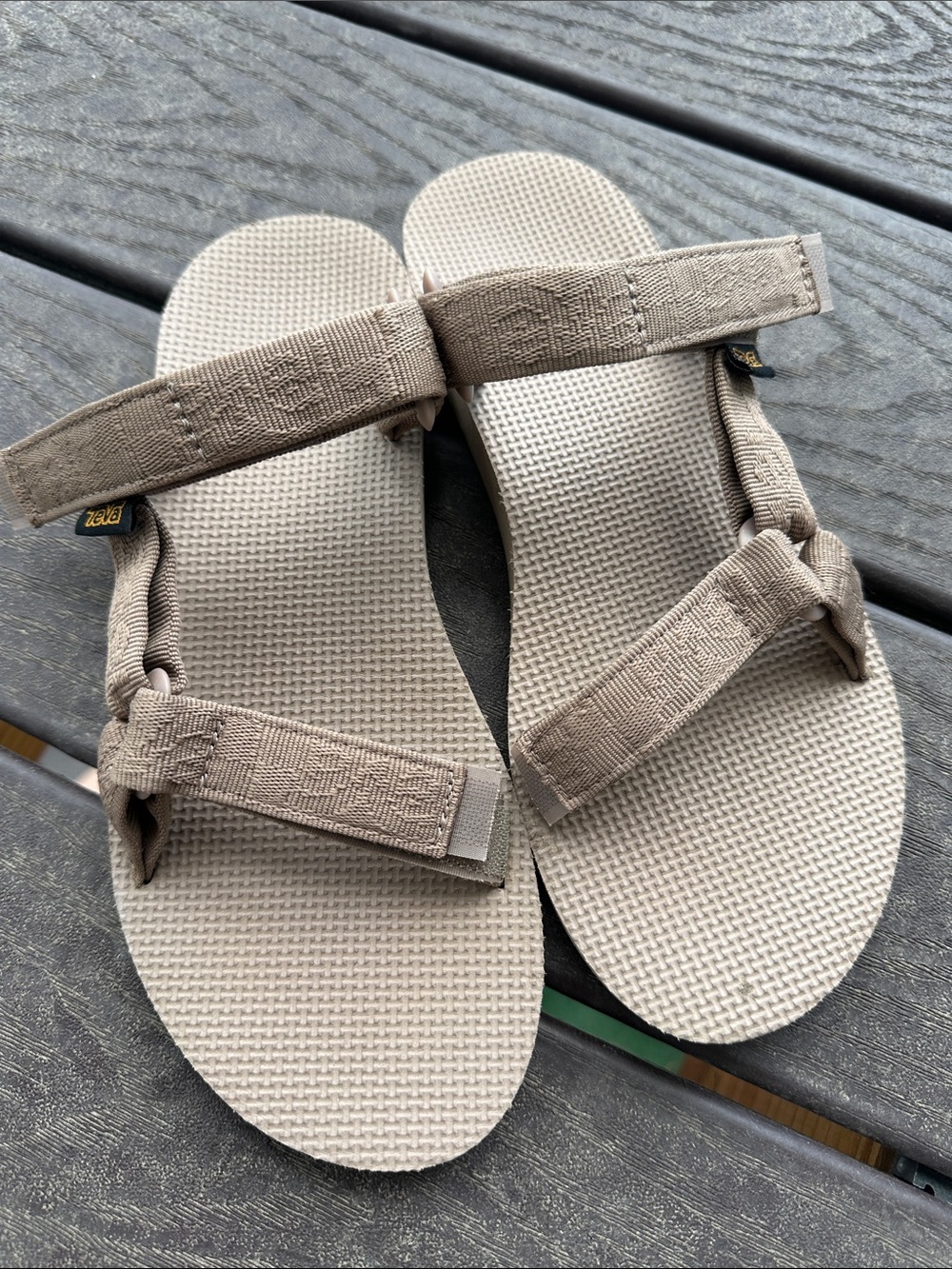 Teva brown universal slide sandals size 9